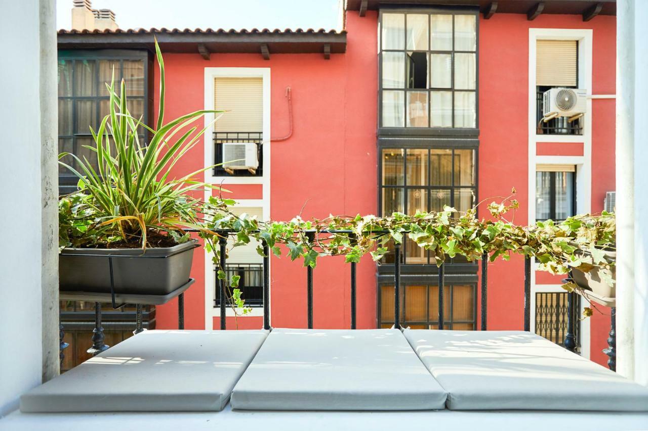 Santa Ana Boutique Apartment Madrid Bagian luar foto
